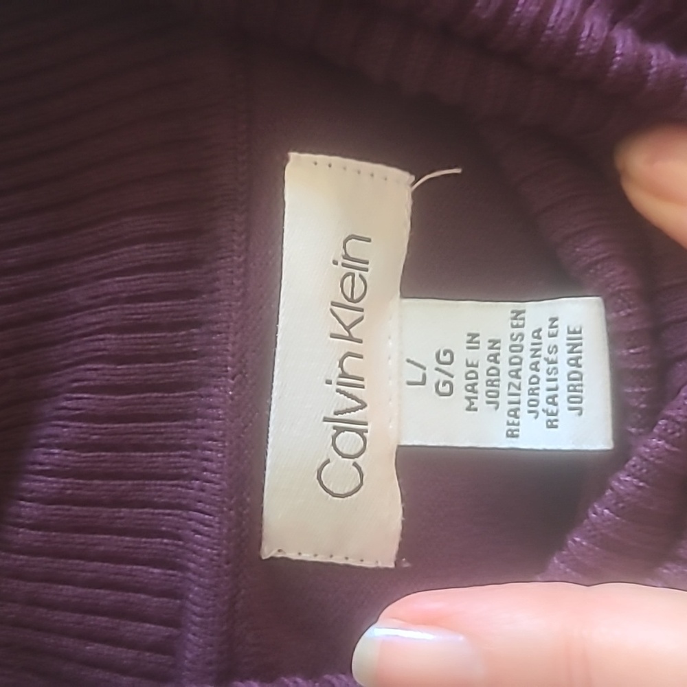 NWT Calvin Klien high collar sweater.  ALWAYS FEEL FREE TO MAKE AN OFFER. - Picture 4 of 4